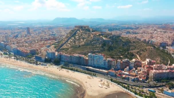 Luftaufnahme der Burg Santa Barbara in Alicante, Spanien. — Stockvideo