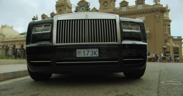 Monte-carlo, monaco - 15. oktober 2019: luxusleben, elemente des luxuslebens, luxusautos. — Stockvideo