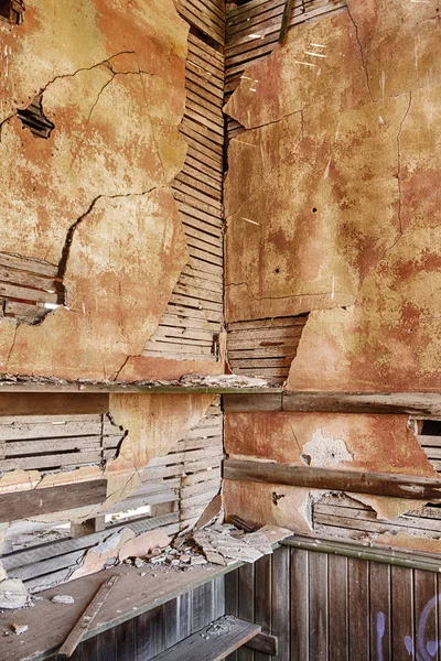 Sala Camuflagem Antiga Escola Cidade Fantasma Govan Washington Mostra Rachaduras — Fotografia de Stock