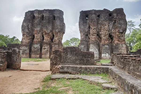 Ruinen des königlichen Palastes bei Polonnaruwa — Stockfoto