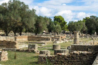 Olympia Peloponnese, Yunanistan için sit alanı antik kalıntıları. Antik Olimpiyat Oyunları nda dört yılda Olympia 776 M.ö., Olympia, Yunanistan ağırlandı