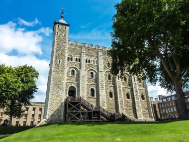 Londra Kulesi, Beyaz Kule'ye bir güneşli gün, Meşhur Mekanlar, uluslararası Simgesel Yapı, London, Büyük Britanya
