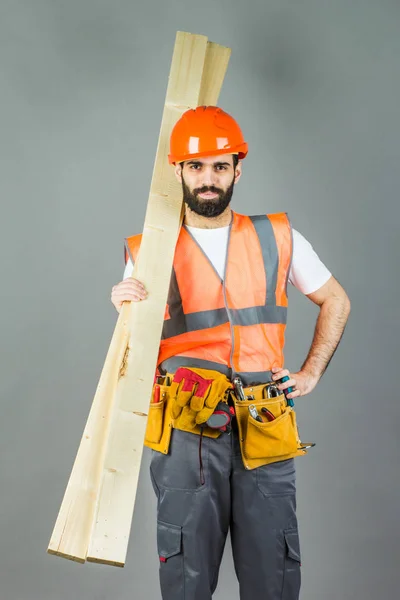 Construtor Com Tábuas Laminado Nas Mãos Reparação Construção — Fotografia de Stock