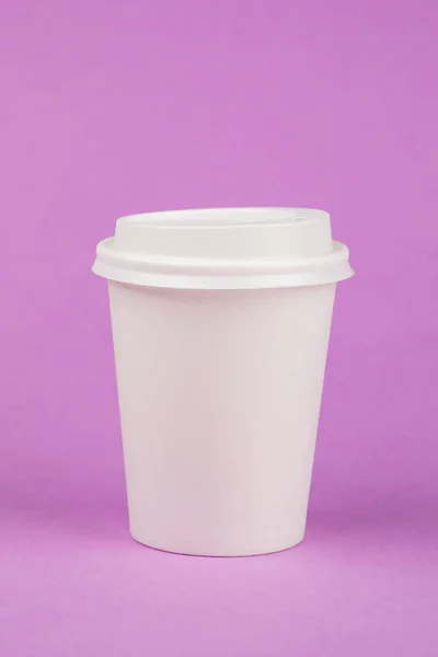 Papier Kaffeebehälter Mit Weißem Deckel Vorhanden Getränkebehälter Zum Mitnehmen Trinkbecher — Stockfoto