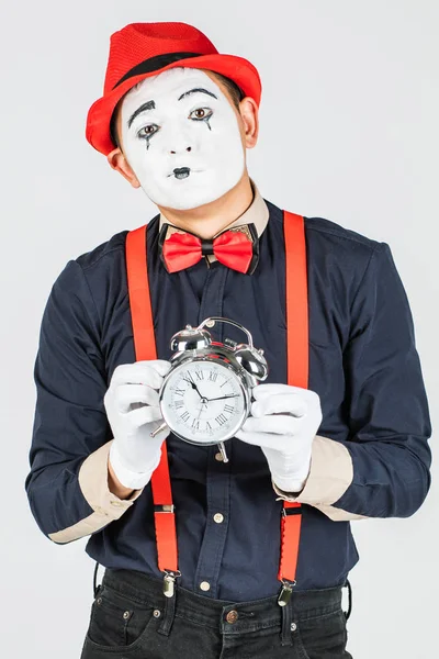 Buffo Clown Con Orologio Isolato Sfondo Bianco — Foto Stock