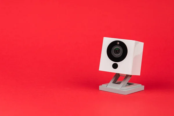 White Webcam Red Background Object Internet Technology Concept — Stock Photo, Image