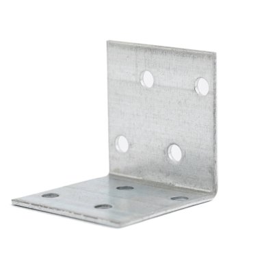 Beyaz arkaplanda çelik köşeler (L-profili) izole edildi.