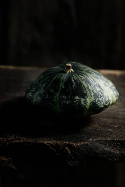 Färska Squash Den Gamla Trä Bakgrunden Höstens Skörd Grönsaker Rustik — Stockfoto