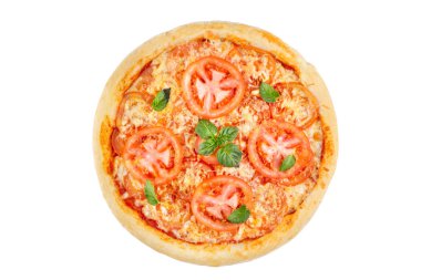 Pizza domates ve fesleğen beyaz arka plan üzerinde. Yukarıdan görüntüleyin. İzole.