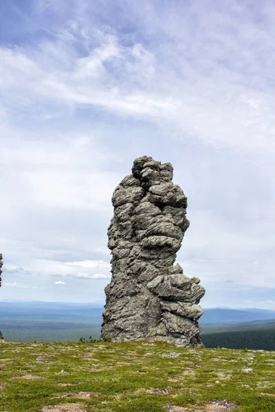 Manpupuner 高原の石の偶像の 自然の驚異の絶景 — ストック写真
