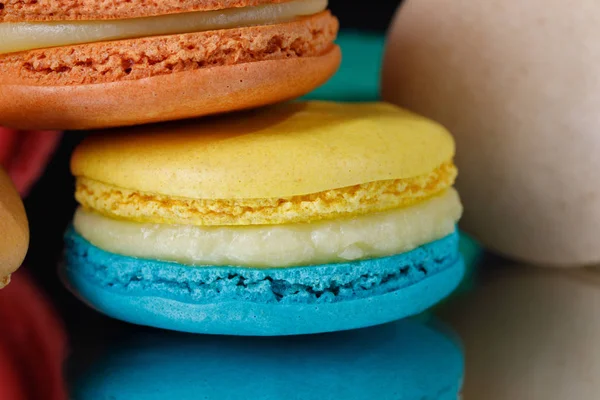 Sweet Colourful French Macaroons Macaron Black Background Dessert — Stock Photo, Image