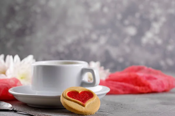 Cup Green Tea Biscuits Hearts Gray Beautiful Still Life Cup — Stock Photo, Image