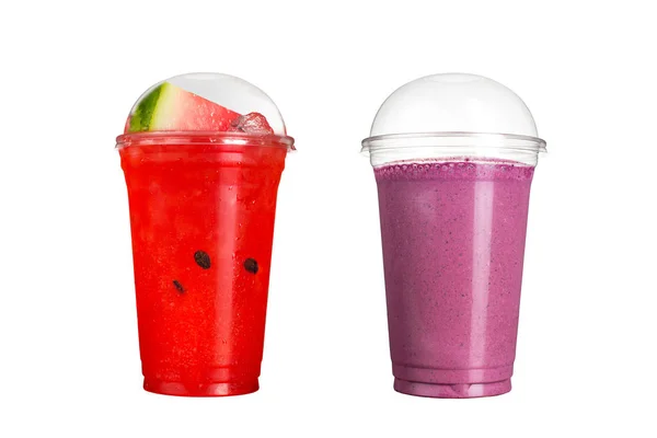 Lekker Fruit Smoothies Plastic Bekers Een Witte Achtergrond Twee Cocktails — Stockfoto