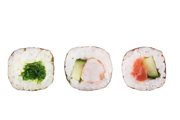 Rollos de sushi aislados sobre fondo blanco. Colección. Primer plano de deliciosa comida japonesa con rollo de sushi . — Foto de Stock