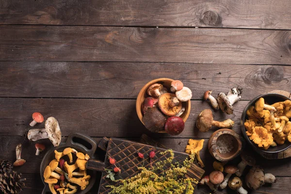 Cosecha Otoñal Setas Sobre Fondo Madera Rústica Vintage Mesa Cocina — Foto de Stock