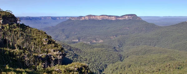 Monte Solitario Las Montañas Azules —  Fotos de Stock