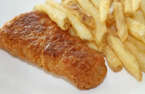 Forno Porção Peixe Assado Com Lado Batatas Fritas — Fotografia de Stock