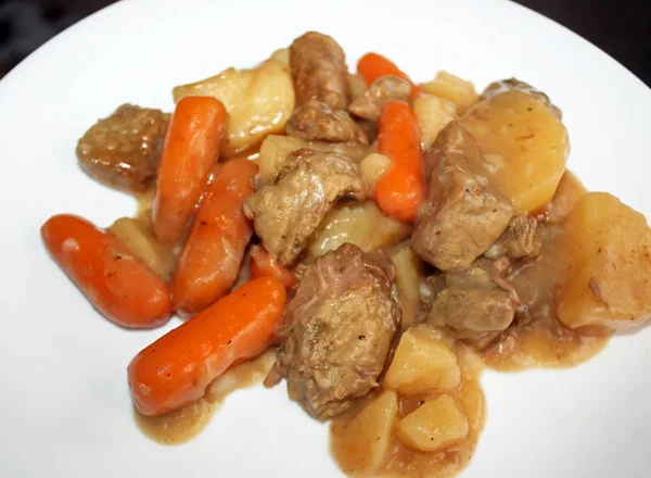 Plate Delicious Homemade Beef Stew Beef Carrots Potatoes — Stock Photo, Image