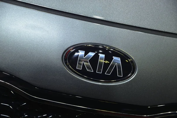 Singapore Декабря 2018 Kia Car Commercial Emblem Brand Logo Современное — стоковое фото