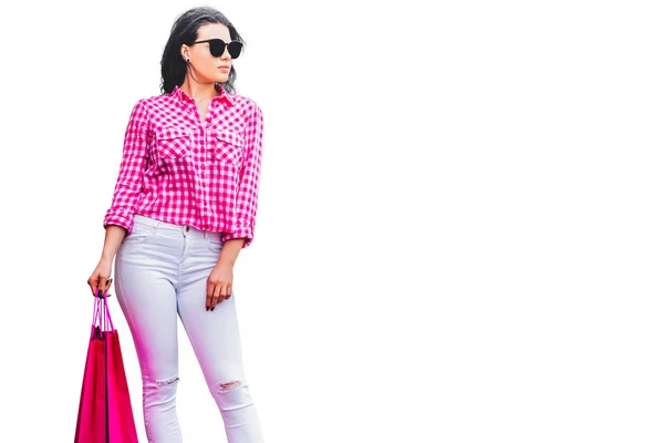 Mulher Com Compras Isoladas Fundo Branco Uma Menina Vestindo Jeans — Fotografia de Stock