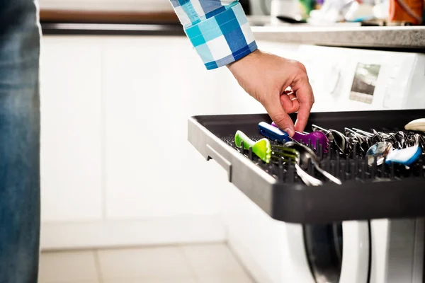 Washing Dishes Dishwasher Man Puts Dirty Dishes Dishwasher Opening Closing — ストック写真
