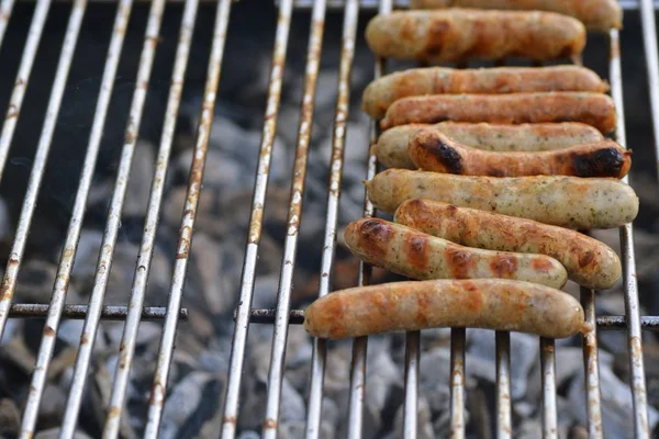 Bratwurst Grillen Grillen Aus Nächster Nähe — Stockfoto