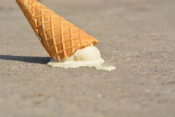 Derretimiento Helado Sol — Foto de Stock