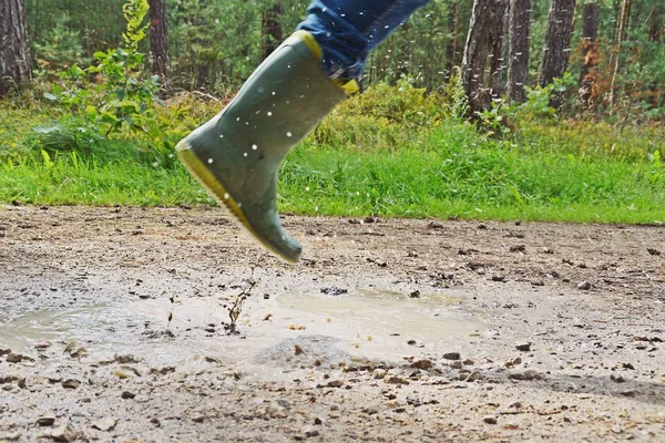 Running Boots Puddle — Stock Photo, Image