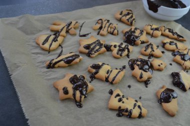 Çikolata ile Kapak Noel zencefilli kurabiye