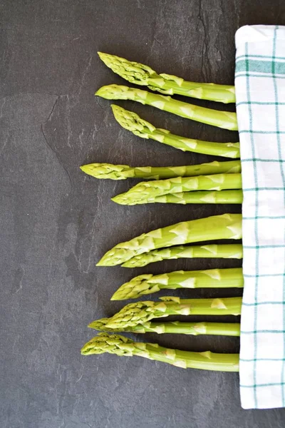 Rijpe Ongekookte Asperges Close — Stockfoto