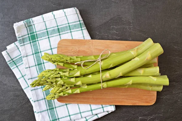 Rijpe Ongekookte Asperges Close — Stockfoto