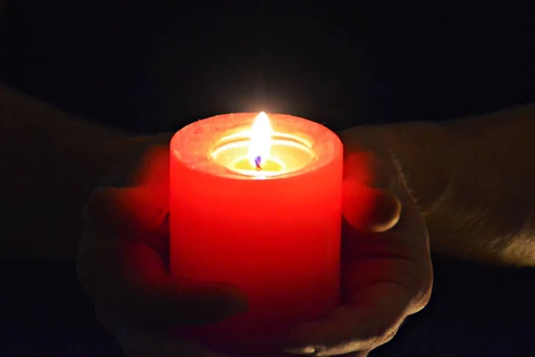 어두운 닫기에서 촛불을 — 스톡 사진