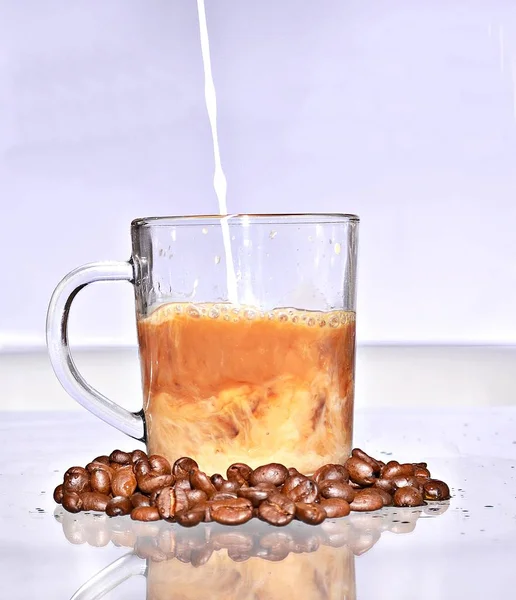 Pour Fresh Brewed Coffee Glass Close — Stock Photo, Image