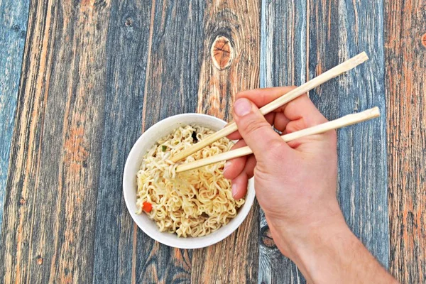 Chinese Instant Noodle Soup Bowl Wooden Table — Stock Photo, Image