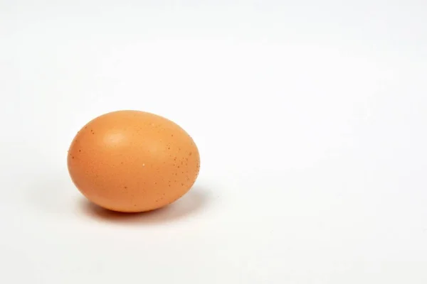 一个鸡蛋关闭 — 图库照片