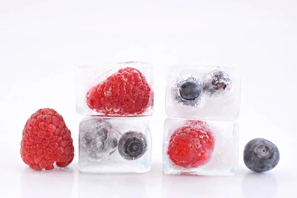 Berries Frozen Ice Cubes Dark Background — Stock Photo, Image