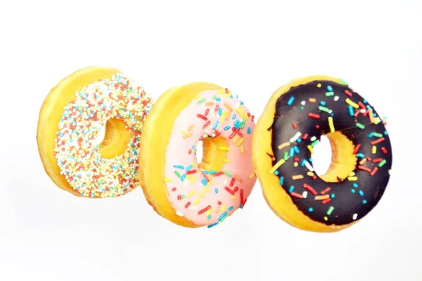 Donuts Auf Weißem Hintergrund — Stockfoto