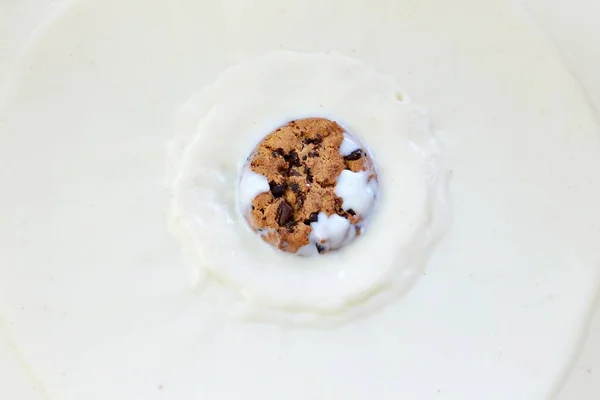 Upuść Plik Cookie Mleko — Zdjęcie stockowe