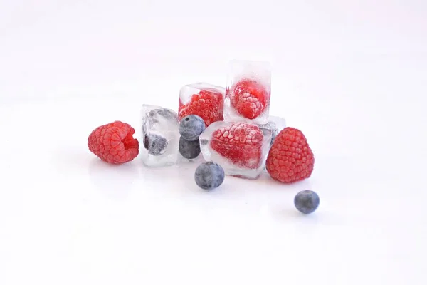 Berries Frozen Ice Cubes Dark Background — Stock Photo, Image