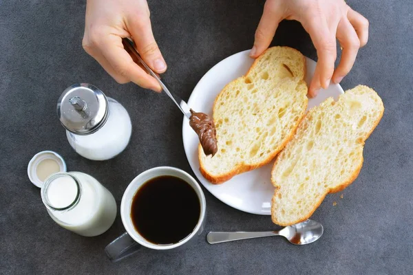 Toast Met Chocolade Crème Koffie — Stockfoto