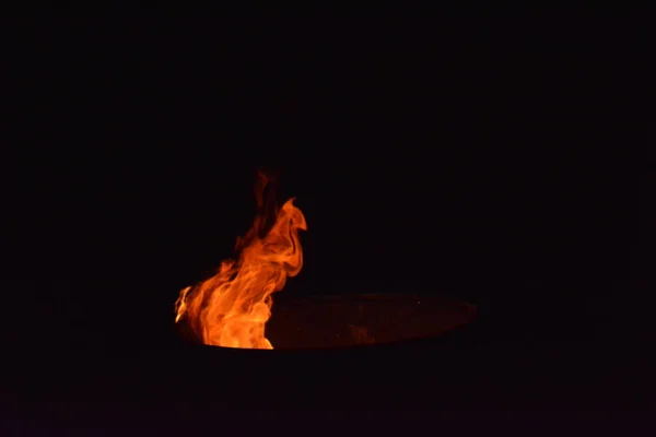 Las Llamas Barril Fuego Noche —  Fotos de Stock