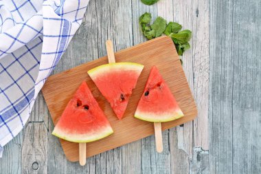Karpuz dilimi açılır 