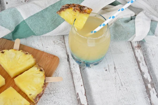 Summer Drink Made Out Pineapple — Stock Photo, Image