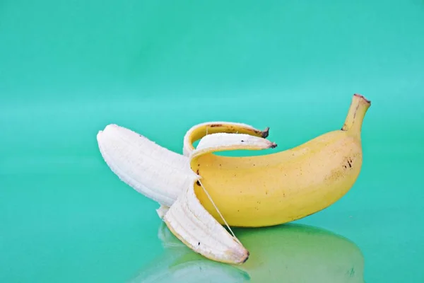 포르노검열의 상징으로 바나나 — 스톡 사진