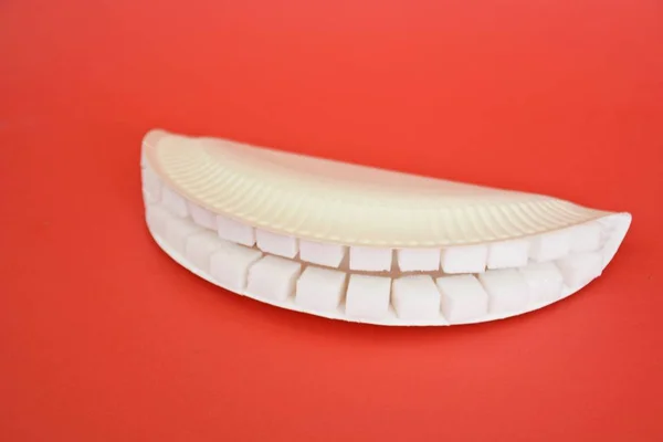 Dentes Cubos Açúcar Fundo Colorido — Fotografia de Stock