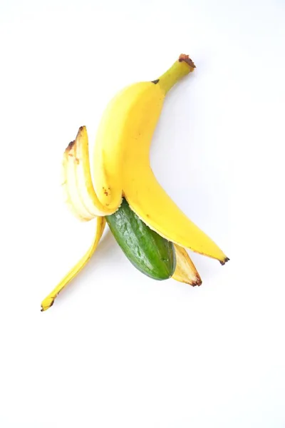 Огурец Кожуре Банана — стоковое фото
