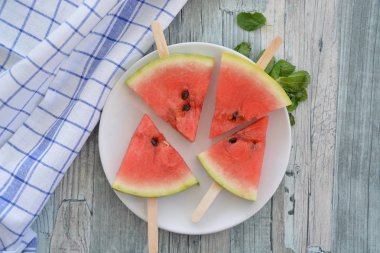 Karpuz dilimi açılır 