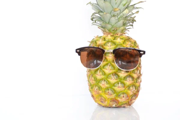 Pineapple Front Colorful Background — Stock Photo, Image