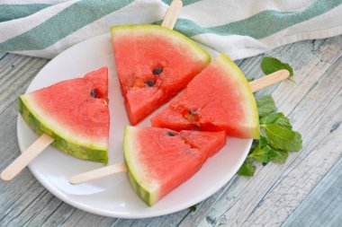 Karpuz dilimi açılır 