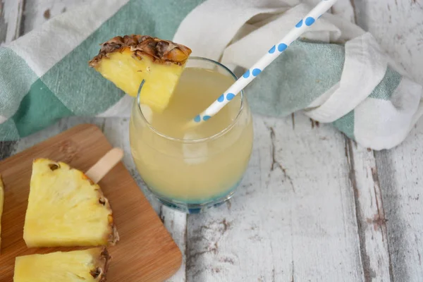 Summer Drink Made Out Pineapple — Stock Photo, Image